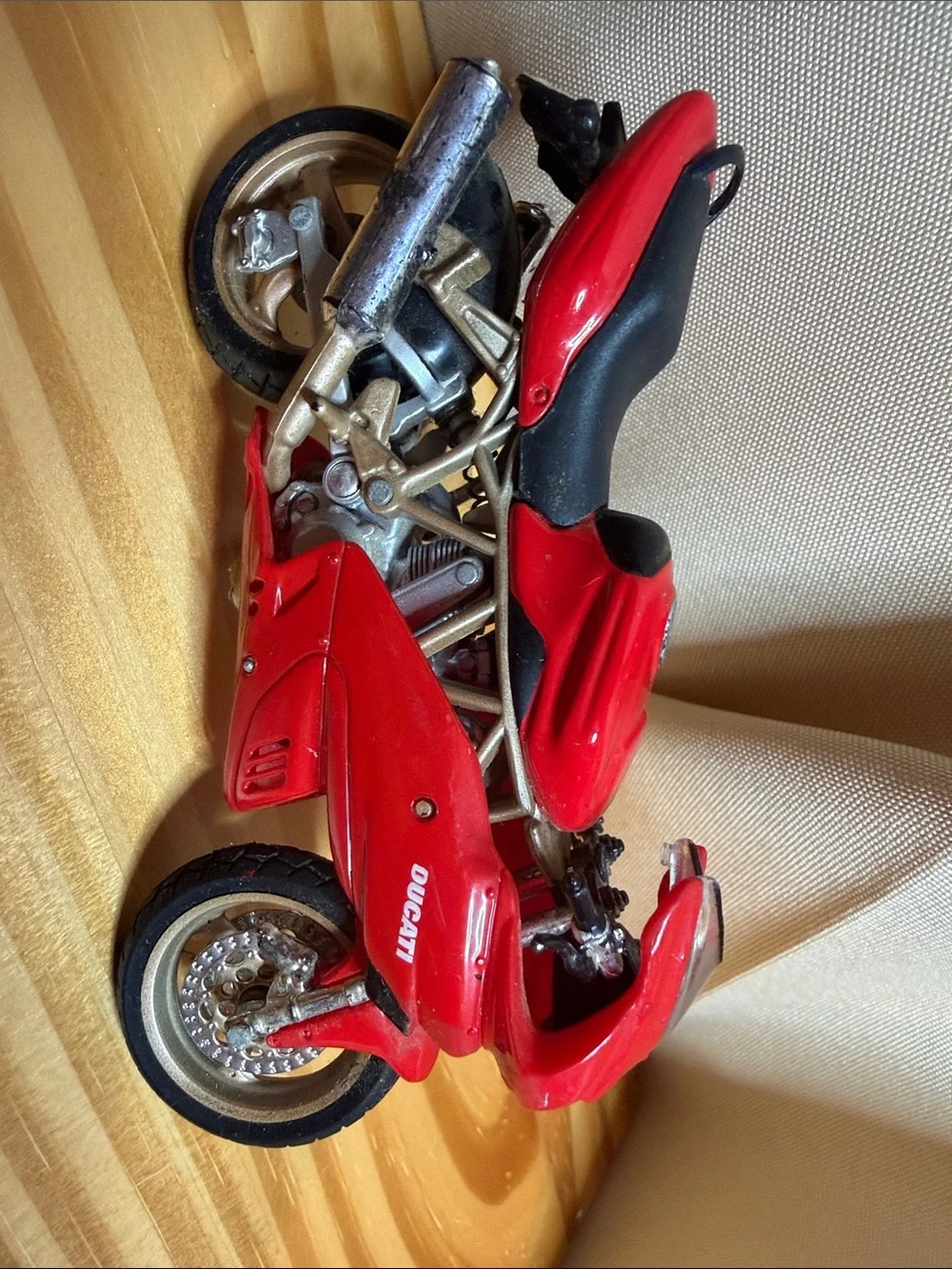 Lot of 9 Diecast Model Motorcycles 1:18 Maisto Ducati Honda Yamaha
